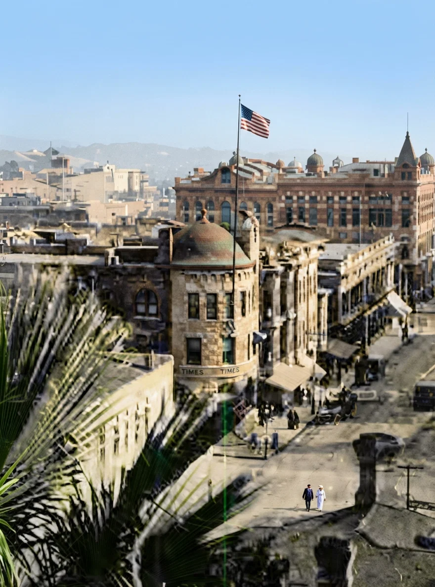A view of the "Times" Office (in the foreground) before the fire