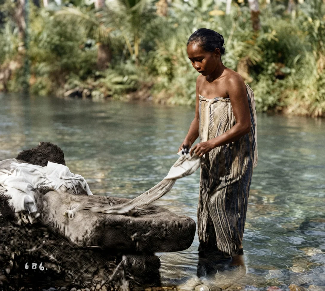 NATIVE LAUNDRY.