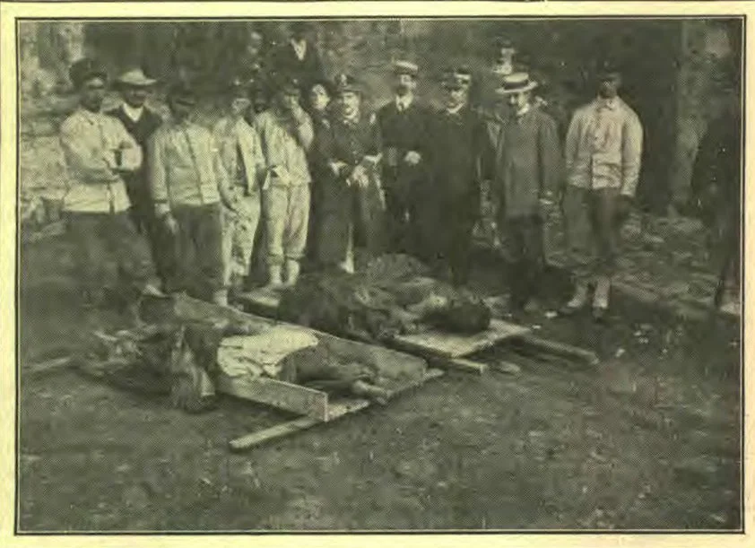 Victims Extracted from the Ruins.