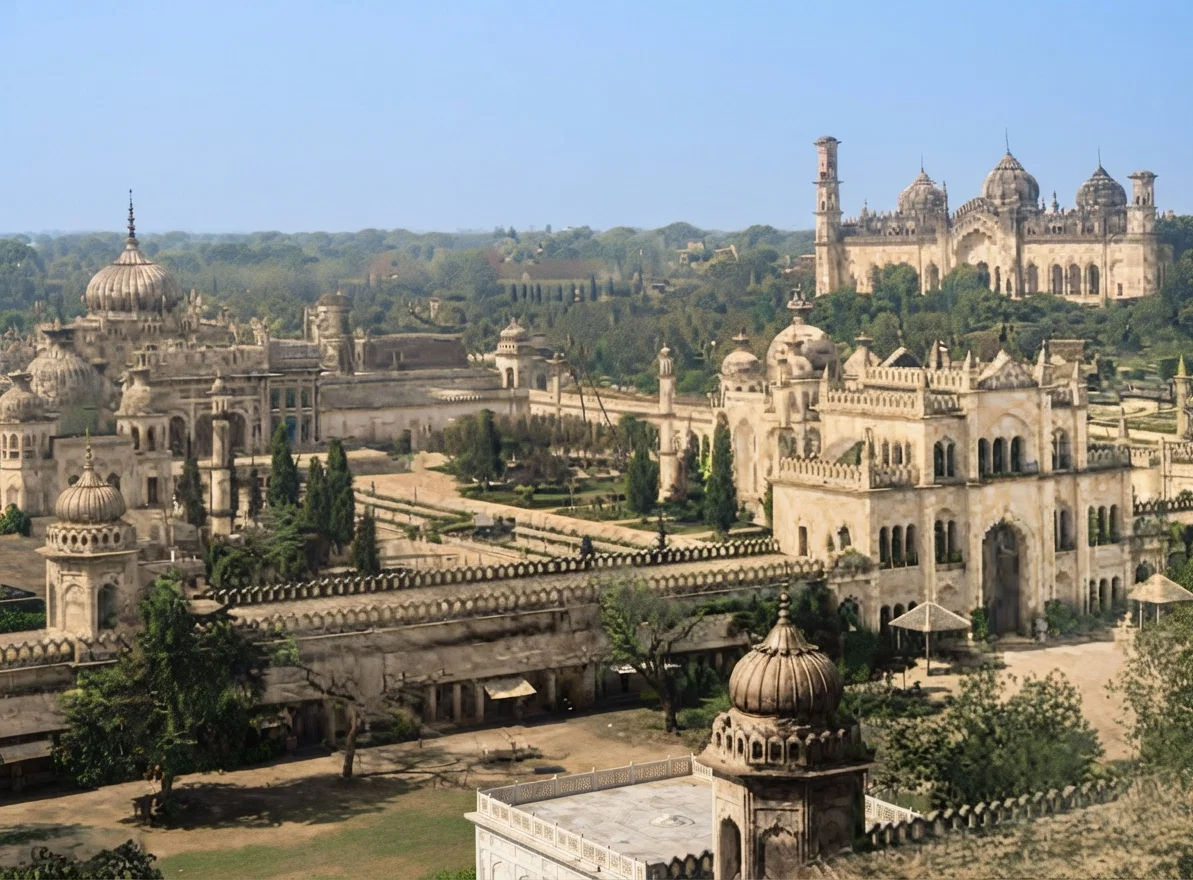 The beautiful palaces of lights of the old kings of Oudh, Lucknow