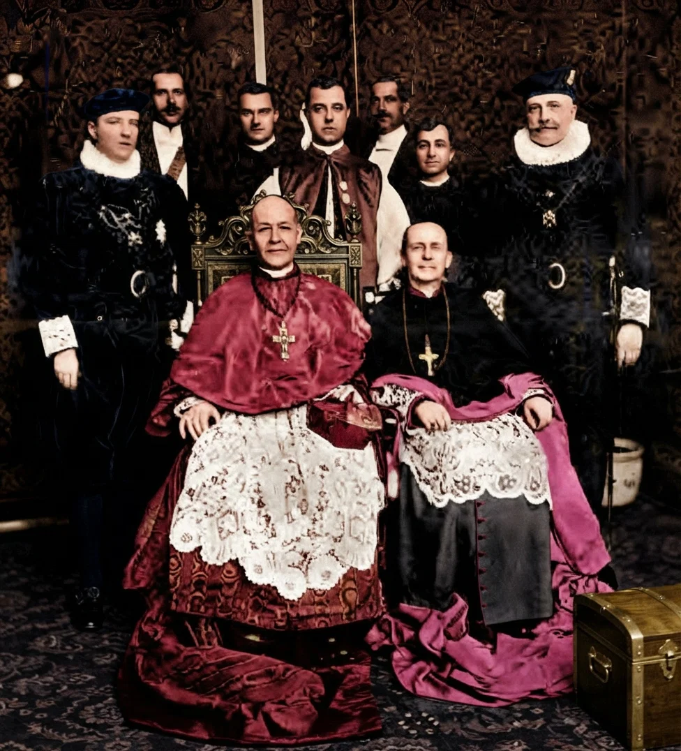 The papal legate with his guard of honor, and the organizer of the congress on his left