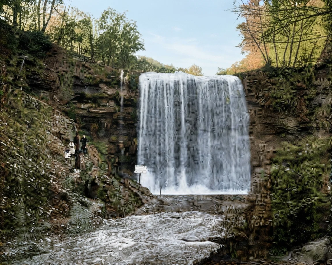The Beautiful Minnehaha Falls, near Minneapolis, Minn.
