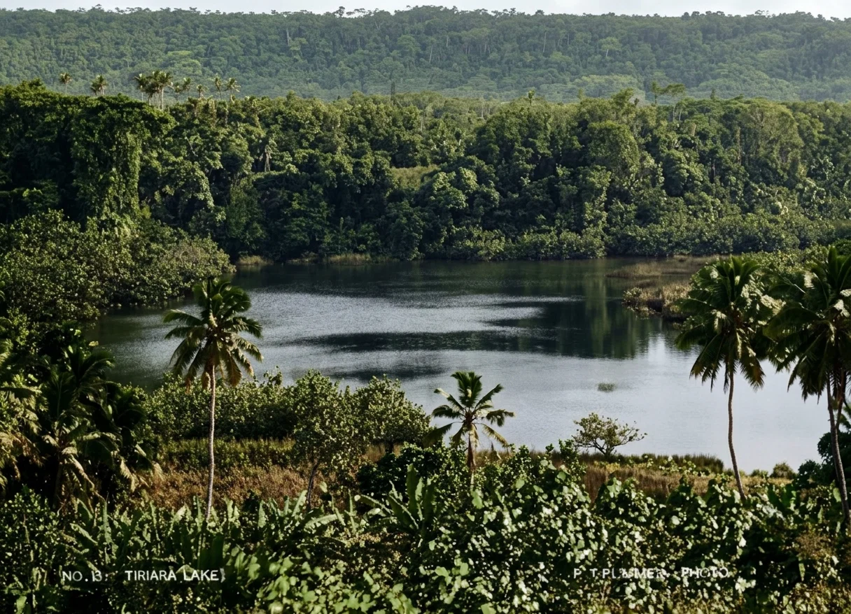 TIRIARA LAKE, MANGAIA ISLAND
